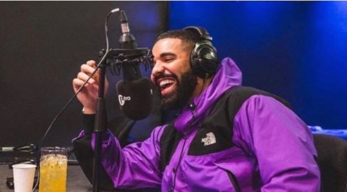 Rapperul Drake şi-a cumpărat avion privat