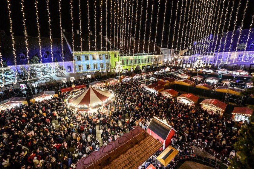 Târgul de Crăciun de la Sibiu a fost deschis oficial