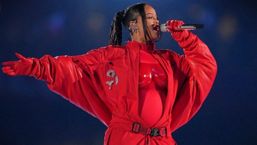 Surpriză uriașă! Rihanna este însărcinată pentru a doua oară! În urmă cu două luni a adus pe lume un băiețel!